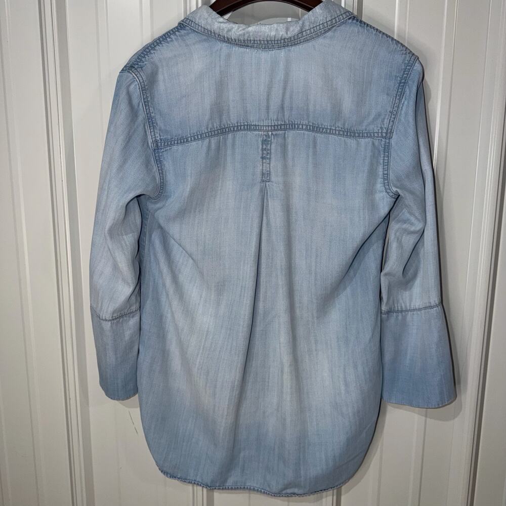 Bella Doll Lightweight Denim Soft Blue Button Up Long Sleeve Size Small - Picture 2 of 11